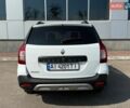 Белый Рено Logan MCV Stepway, объемом двигателя 0.9 л и пробегом 67 тыс. км за 10900 $, фото 26 на Automoto.ua
