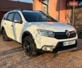 Білий Рено Logan MCV Stepway, об'ємом двигуна 0.9 л та пробігом 67 тис. км за 10900 $, фото 3 на Automoto.ua