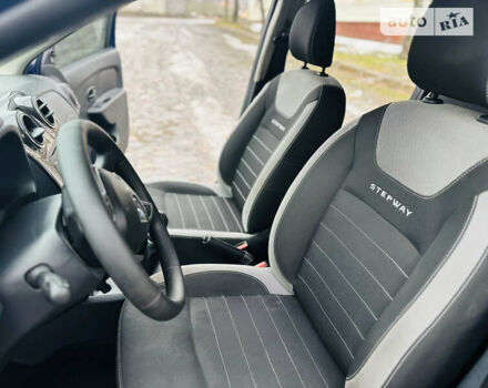 Рено Logan Stepway, объемом двигателя 1.6 л и пробегом 67 тыс. км за 10500 $, фото 12 на Automoto.ua