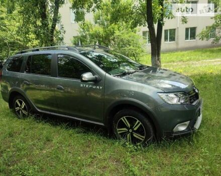 Серый Рено Logan Stepway, объемом двигателя 0.9 л и пробегом 80 тыс. км за 9999 $, фото 26 на Automoto.ua