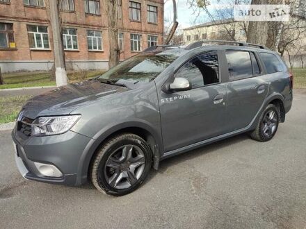 Рено Logan Stepway 2017 в Киеве на Automoto.ua Серый Рено Logan Stepway, объемом двигателя 0.9 л и пробегом 80 тыс. км за 10300 $, фото 1 на Automoto.ua
