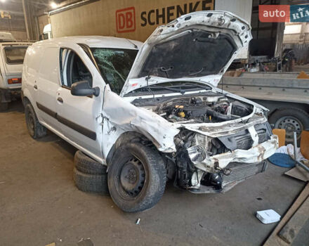 Белый Рено Logan Van, объемом двигателя 1.46 л и пробегом 306 тыс. км за 2300 $, фото 6 на Automoto.ua