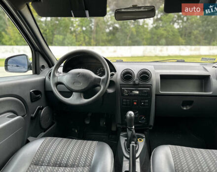 Синий Рено Logan Van, объемом двигателя 1.5 л и пробегом 380 тыс. км за 3000 $, фото 7 на Automoto.ua