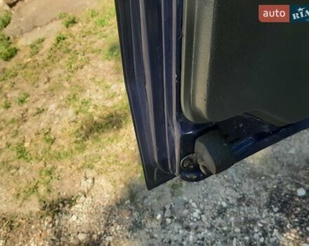 Синий Рено Logan Van, объемом двигателя 1.6 л и пробегом 160 тыс. км за 3900 $, фото 4 на Automoto.ua