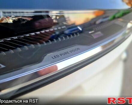 Белый Рено Megane E-Tech, объемом двигателя 0 л и пробегом 26 тыс. км за 24000 $, фото 11 на Automoto.ua