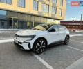 Белый Рено Megane E-Tech, объемом двигателя 0 л и пробегом 64 тыс. км за 24500 $, фото 1 на Automoto.ua
