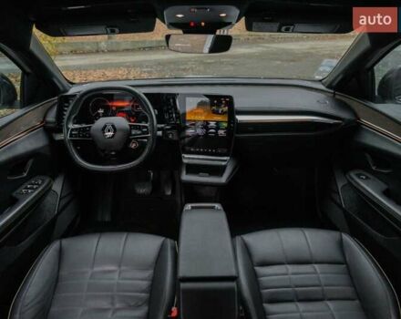 Белый Рено Megane E-Tech, объемом двигателя 0 л и пробегом 89 тыс. км за 19800 $, фото 36 на Automoto.ua