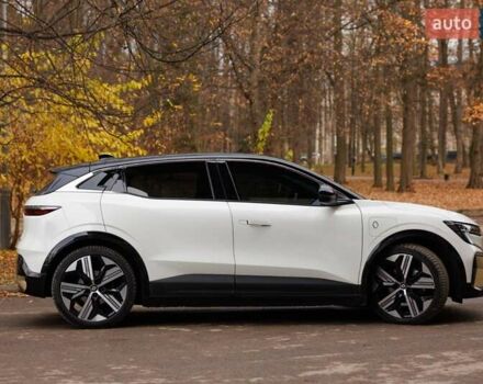 Белый Рено Megane E-Tech, объемом двигателя 0 л и пробегом 89 тыс. км за 19800 $, фото 18 на Automoto.ua