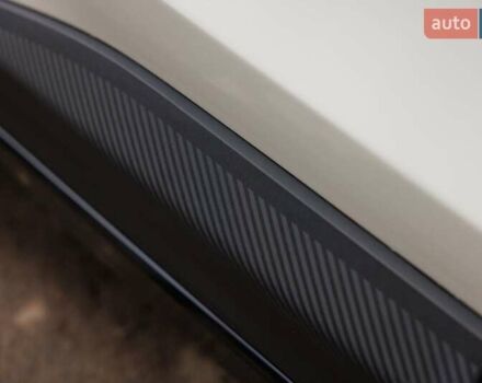 Белый Рено Megane E-Tech, объемом двигателя 0 л и пробегом 89 тыс. км за 19800 $, фото 2 на Automoto.ua