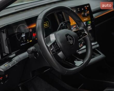 Белый Рено Megane E-Tech, объемом двигателя 0 л и пробегом 89 тыс. км за 19800 $, фото 35 на Automoto.ua