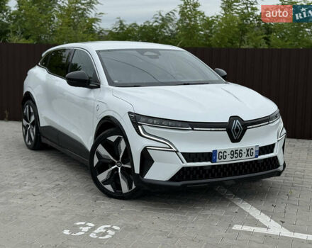 Білий Рено Megane E-Tech, об'ємом двигуна 0 л та пробігом 110 тис. км за 19500 $, фото 8 на Automoto.ua
