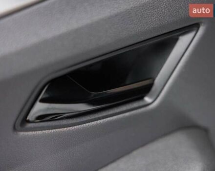 Белый Рено Megane E-Tech, объемом двигателя 0 л и пробегом 89 тыс. км за 19800 $, фото 39 на Automoto.ua