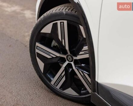 Белый Рено Megane E-Tech, объемом двигателя 0 л и пробегом 89 тыс. км за 19800 $, фото 14 на Automoto.ua