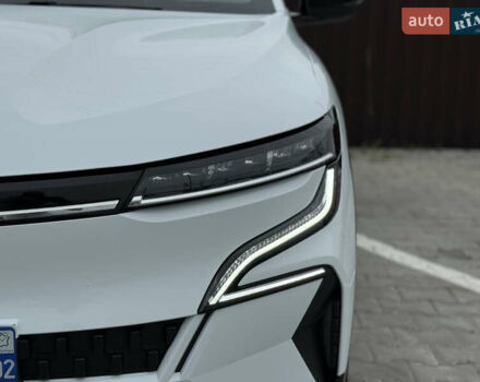 Білий Рено Megane E-Tech, об'ємом двигуна 0 л та пробігом 110 тис. км за 19500 $, фото 7 на Automoto.ua