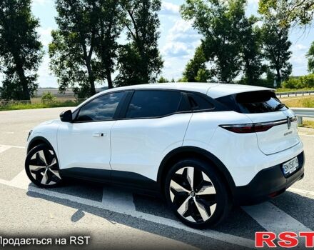 Белый Рено Megane E-Tech, объемом двигателя 0 л и пробегом 3 тыс. км за 29500 $, фото 5 на Automoto.ua