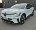 Белый Рено Megane E-Tech, объемом двигателя 0 л и пробегом 44 тыс. км за 21555 $, фото 1 на Automoto.ua