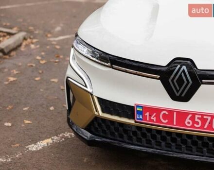 Белый Рено Megane E-Tech, объемом двигателя 0 л и пробегом 89 тыс. км за 19800 $, фото 13 на Automoto.ua