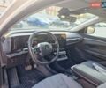 Белый Рено Megane E-Tech, объемом двигателя 0 л и пробегом 25 тыс. км за 23000 $, фото 6 на Automoto.ua