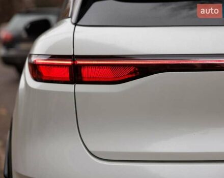 Белый Рено Megane E-Tech, объемом двигателя 0 л и пробегом 89 тыс. км за 19800 $, фото 19 на Automoto.ua