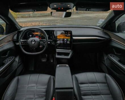 Белый Рено Megane E-Tech, объемом двигателя 0 л и пробегом 89 тыс. км за 19800 $, фото 34 на Automoto.ua