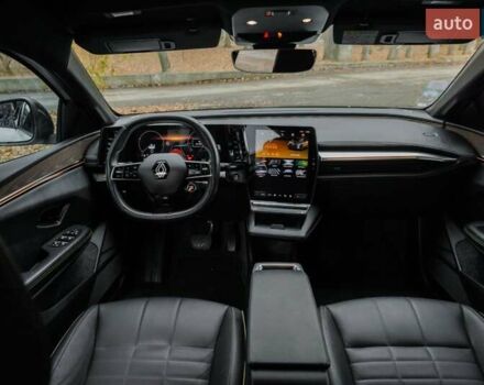 Белый Рено Megane E-Tech, объемом двигателя 0 л и пробегом 89 тыс. км за 19800 $, фото 28 на Automoto.ua