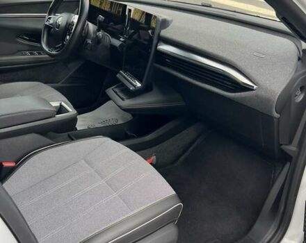 Рено Megane E-Tech 2023 в Дубно на Automoto.ua Белый Рено Megane E-Tech, объемом двигателя 0 л и пробегом 59 тыс. км за 22750 $, фото 33 на Automoto.ua