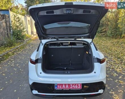 Рено Megane E-Tech 2023 в Львове на Automoto.ua Белый Рено Megane E-Tech, объемом двигателя 0 л и пробегом 7 тыс. км за 20431 $, фото 7 на Automoto.ua