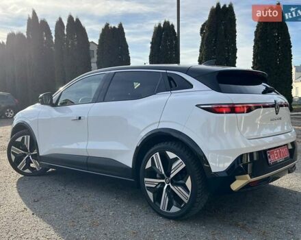 Белый Рено Megane E-Tech, объемом двигателя 0 л и пробегом 2 тыс. км за 24450 $, фото 10 на Automoto.ua
