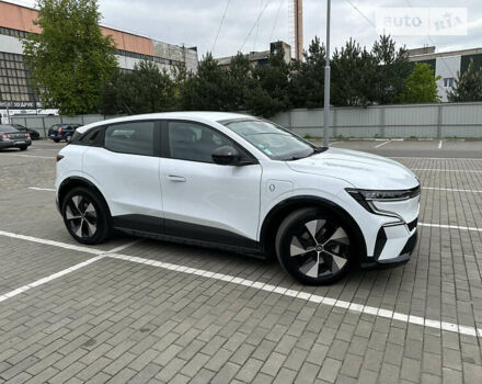 Білий Рено Megane E-Tech, об'ємом двигуна 0 л та пробігом 5 тис. км за 22500 $, фото 4 на Automoto.ua