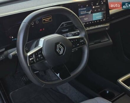 Белый Рено Megane E-Tech, объемом двигателя 0 л и пробегом 7 тыс. км за 20336 $, фото 15 на Automoto.ua