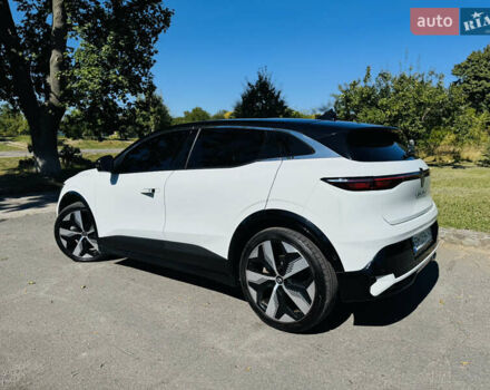 Білий Рено Megane E-Tech, об'ємом двигуна 0 л та пробігом 3 тис. км за 29500 $, фото 5 на Automoto.ua
