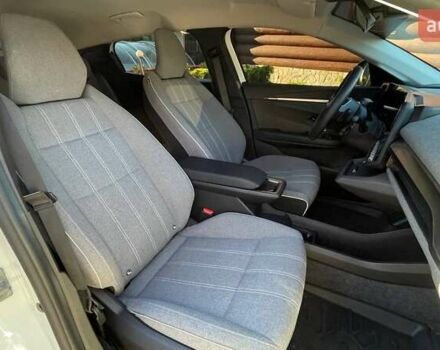 Білий Рено Megane E-Tech, об'ємом двигуна 0 л та пробігом 33 тис. км за 19700 $, фото 8 на Automoto.ua