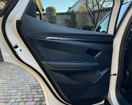 Белый Рено Megane E-Tech, объемом двигателя 0 л и пробегом 2 тыс. км за 24450 $, фото 66 на Automoto.ua