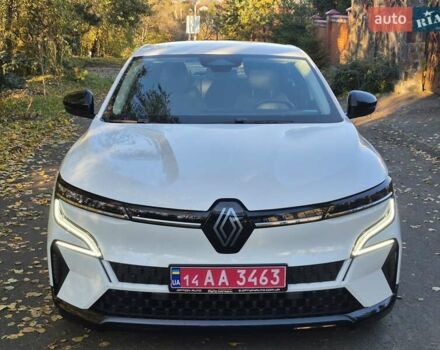 Белый Рено Megane E-Tech, объемом двигателя 0 л и пробегом 7 тыс. км за 20336 $, фото 6 на Automoto.ua