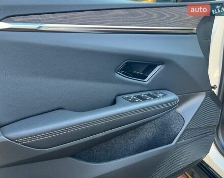 Белый Рено Megane E-Tech, объемом двигателя 0 л и пробегом 2 тыс. км за 24450 $, фото 42 на Automoto.ua