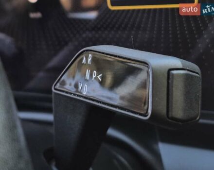 Белый Рено Megane E-Tech, объемом двигателя 0 л и пробегом 7 тыс. км за 20336 $, фото 19 на Automoto.ua