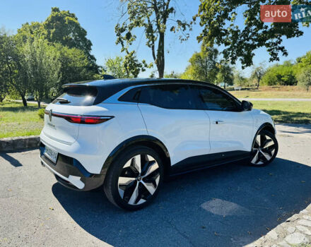 Білий Рено Megane E-Tech, об'ємом двигуна 0 л та пробігом 3 тис. км за 29500 $, фото 4 на Automoto.ua