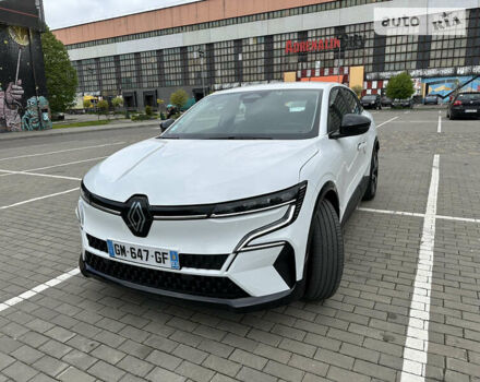 Белый Рено Megane E-Tech, объемом двигателя 0 л и пробегом 5 тыс. км за 23499 $, фото 23 на Automoto.ua