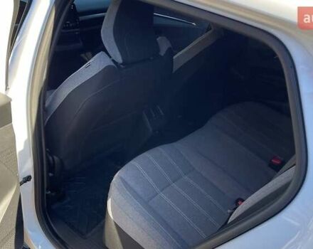 Білий Рено Megane E-Tech, об'ємом двигуна 0 л та пробігом 33 тис. км за 19700 $, фото 12 на Automoto.ua