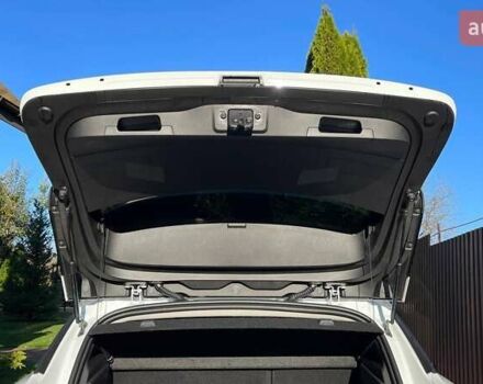 Білий Рено Megane E-Tech, об'ємом двигуна 0 л та пробігом 33 тис. км за 19700 $, фото 16 на Automoto.ua