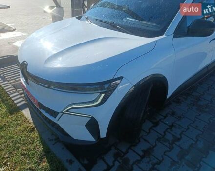 Білий Рено Megane E-Tech, об'ємом двигуна 0 л та пробігом 45 тис. км за 15700 $, фото 3 на Automoto.ua