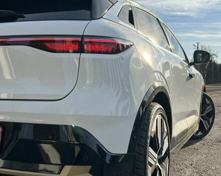 Белый Рено Megane E-Tech, объемом двигателя 0 л и пробегом 2 тыс. км за 24450 $, фото 19 на Automoto.ua