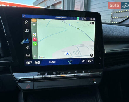 Білий Рено Megane E-Tech, об'ємом двигуна 0 л та пробігом 3 тис. км за 21000 $, фото 16 на Automoto.ua