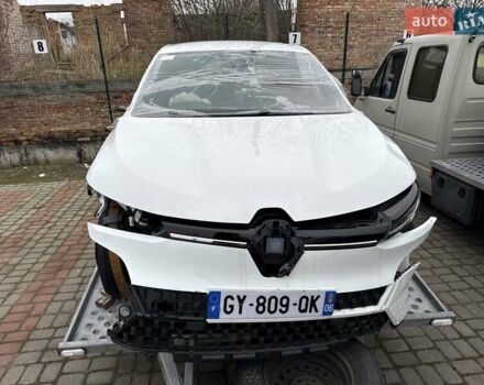 Белый Рено Megane E-Tech, объемом двигателя 0 л и пробегом 10 тыс. км за 9900 $, фото 13 на Automoto.ua