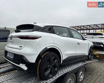 Белый Рено Megane E-Tech, объемом двигателя 0 л и пробегом 10 тыс. км за 9900 $, фото 14 на Automoto.ua