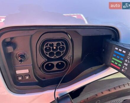 Белый Рено Megane E-Tech, объемом двигателя 0 л и пробегом 6 тыс. км за 20700 $, фото 1 на Automoto.ua