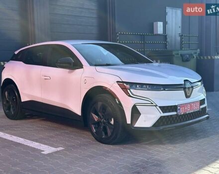 Белый Рено Megane E-Tech, объемом двигателя 0 л и пробегом 6 тыс. км за 20700 $, фото 11 на Automoto.ua