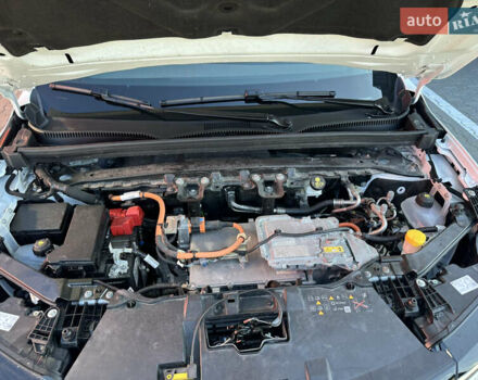 Білий Рено Megane E-Tech, об'ємом двигуна 0 л та пробігом 3 тис. км за 20500 $, фото 25 на Automoto.ua