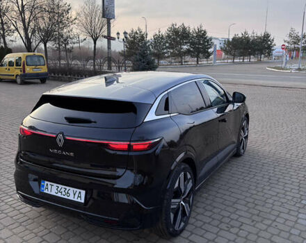 Черный Рено Megane E-Tech, объемом двигателя 0 л и пробегом 12 тыс. км за 20500 $, фото 5 на Automoto.ua
