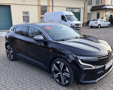 Черный Рено Megane E-Tech, объемом двигателя 0 л и пробегом 12 тыс. км за 20500 $, фото 2 на Automoto.ua